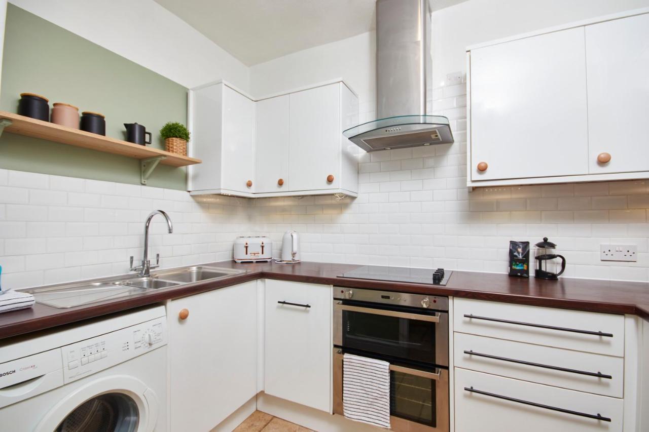 Wonderful Apartment In Bath With Garden - Sleeps 8 Екстер'єр фото