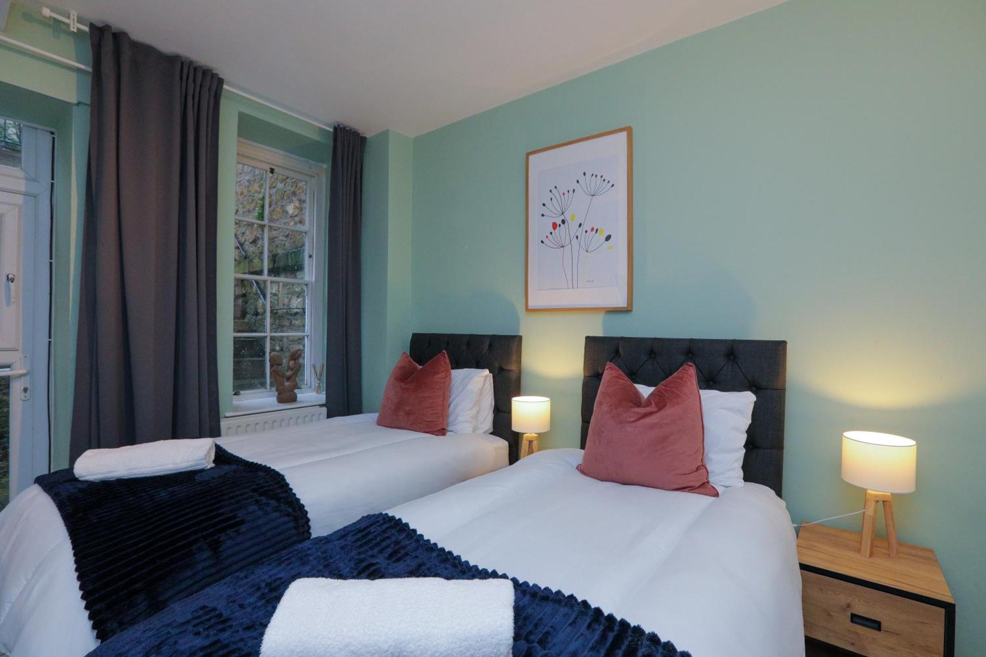Wonderful Apartment In Bath With Garden - Sleeps 8 Екстер'єр фото